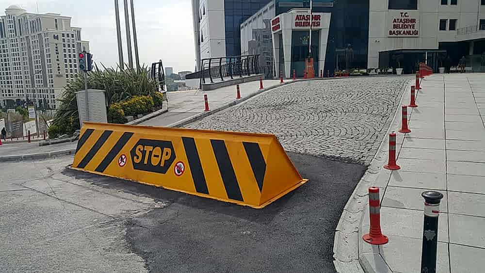 road-blocker-03
